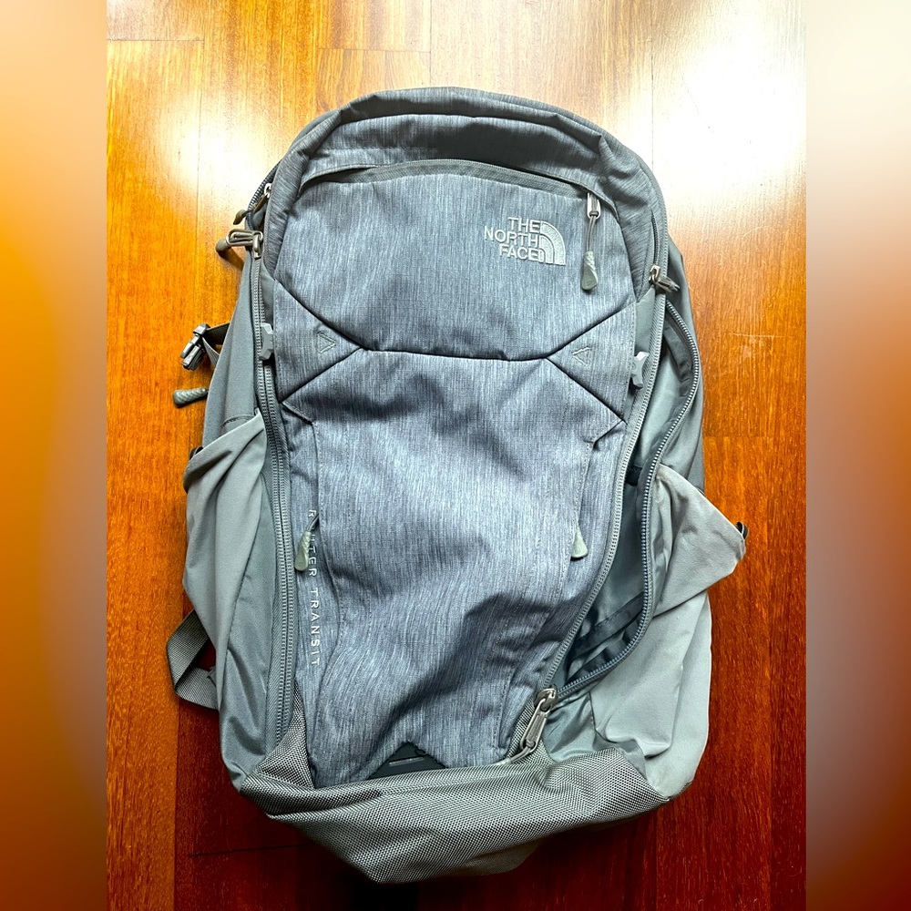 The North Face Router Transit grey backpack 🎒
